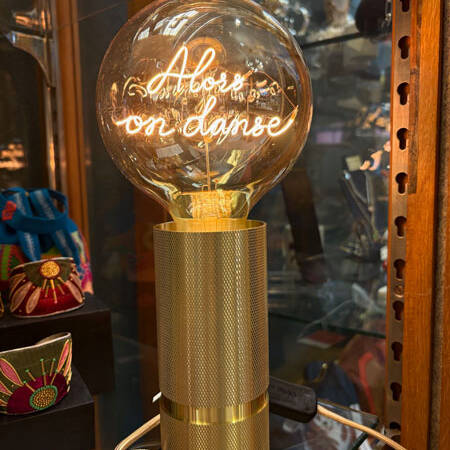 Pied de lampe et ampoule - Abysse Galerie Boutique Morges
