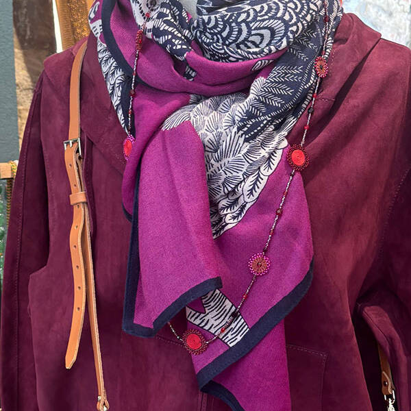 Echarpe Douce Gloire - Veste en daim - Abysse Galerie Boutique Morges